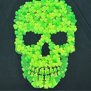 Lucky Clover Green Skull Graphic Black Tee St Patrick Day Street Wear Grunge Sk8